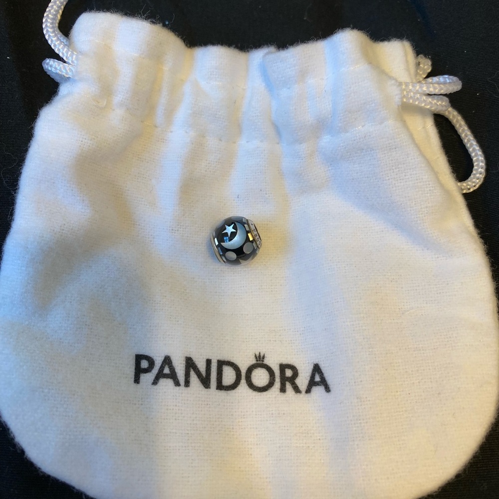 Pandora Celestial charm